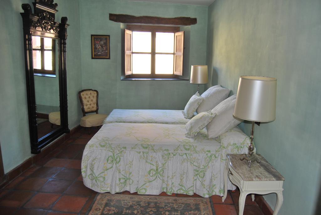 Hostal La Casa de San Gil Atienza Habitación foto