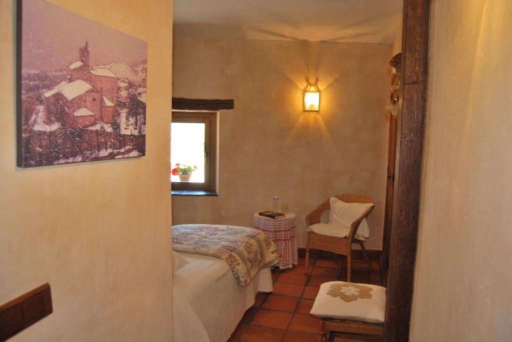Hostal La Casa de San Gil Atienza Habitación foto